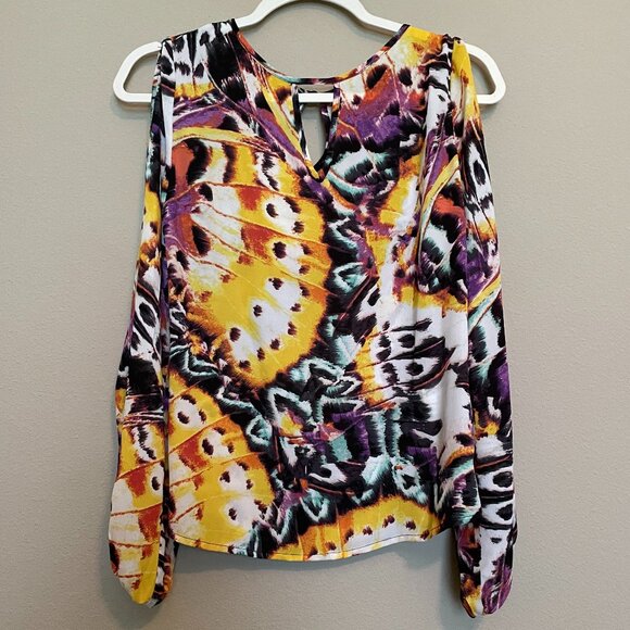 New York & Co, XS, Butterfly Outfit, Cropped Wide leg pants & Cold Shoulder top - Picture 3 of 13